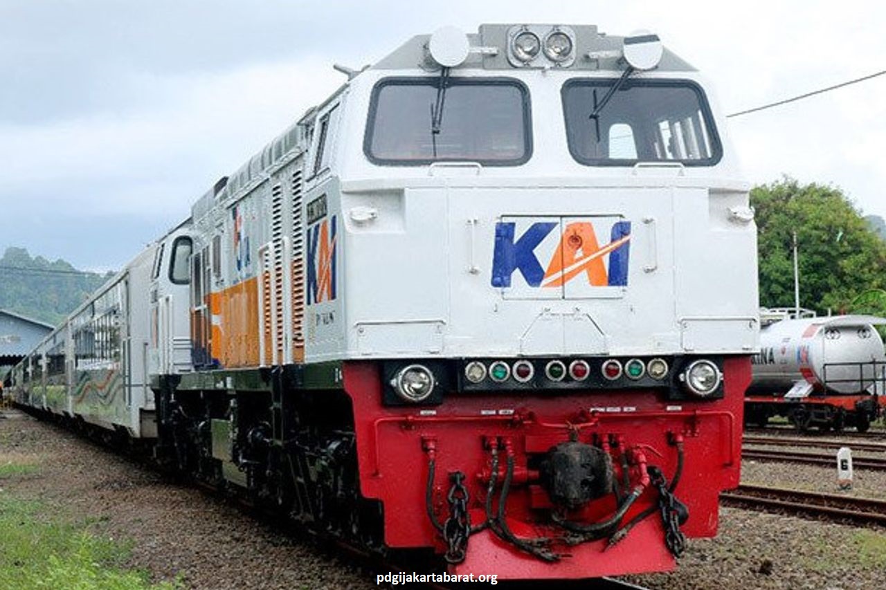 Menhub Akan Berencana Mengembangkan Proyek KRL Sumatera dan KA Sulawesi